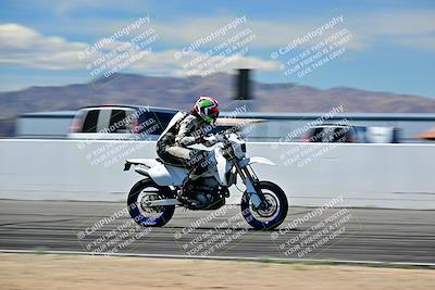 media/Mar-25-2024-Moto Forza (Mon) [[8d4319bd68]]/3-Intermediate Group/Session 4 (Front Straight Speed Pans)/